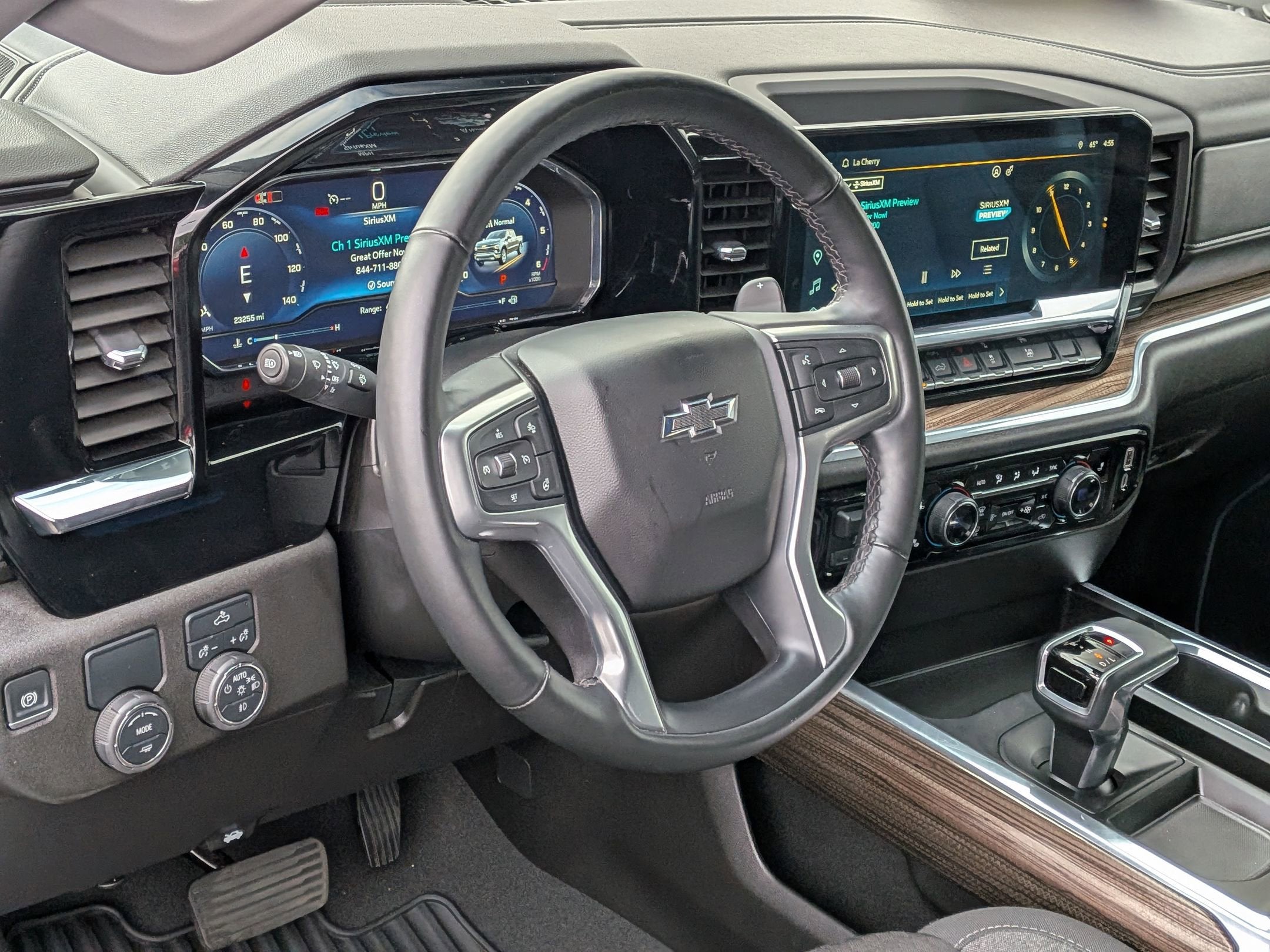 2025 Chevrolet Silverado RST