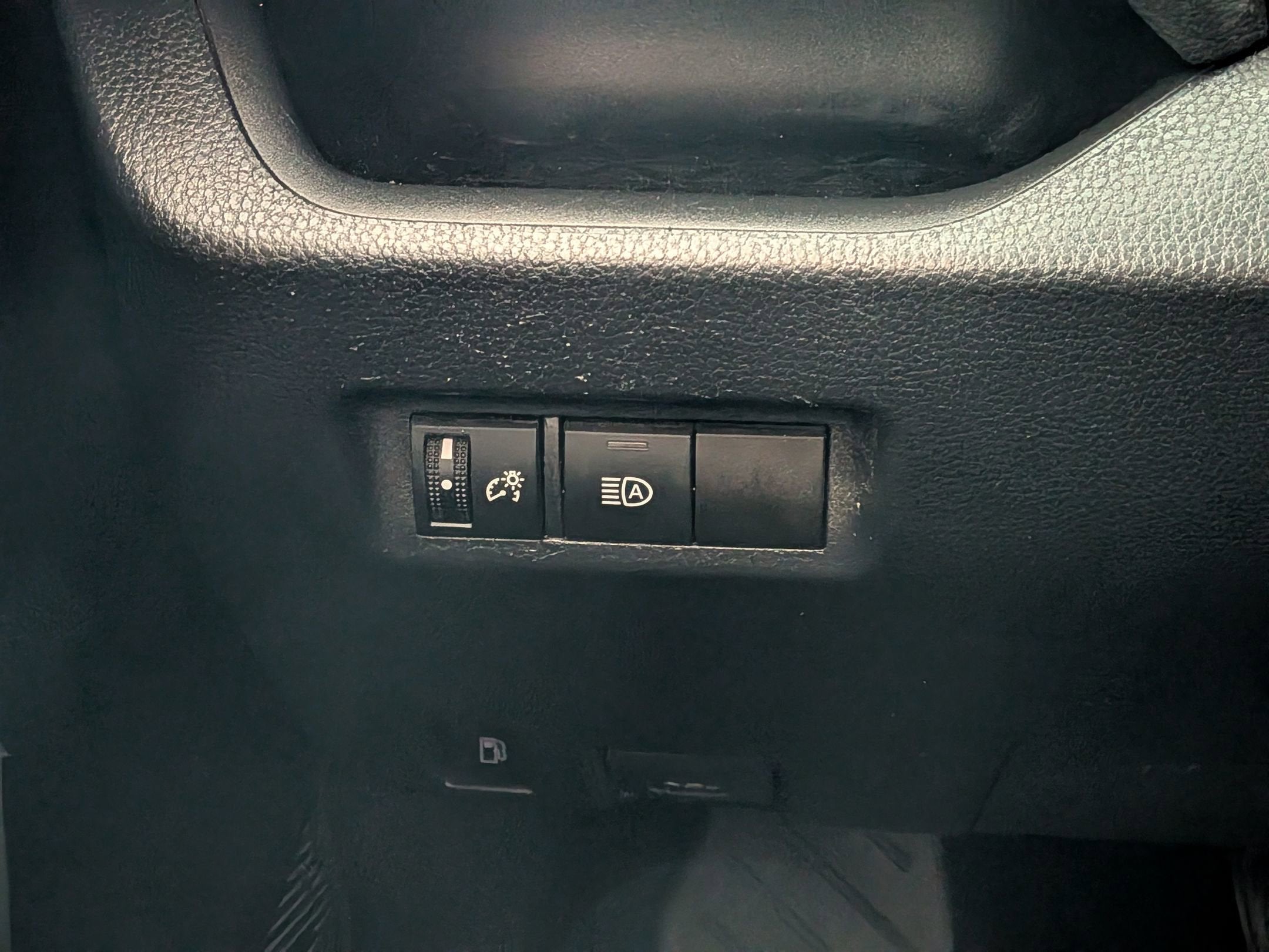 2020 Toyota RAV4 HYBRID Hybrid XLE