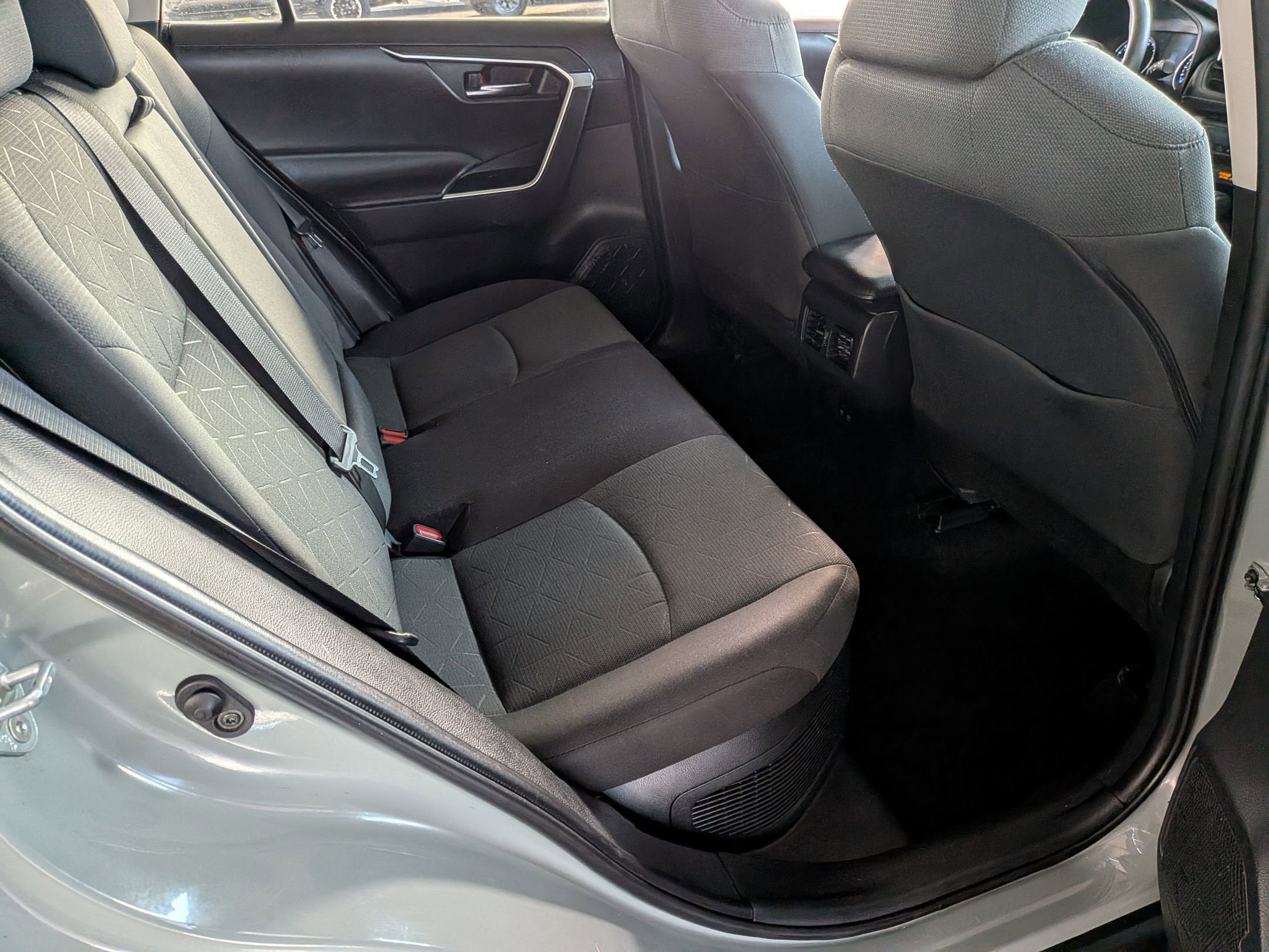 2020 Toyota RAV4 HYBRID Hybrid XLE