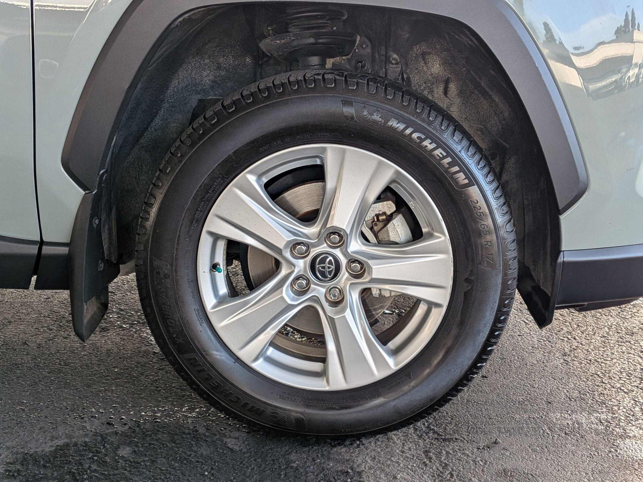 2020 Toyota RAV4 HYBRID Hybrid XLE