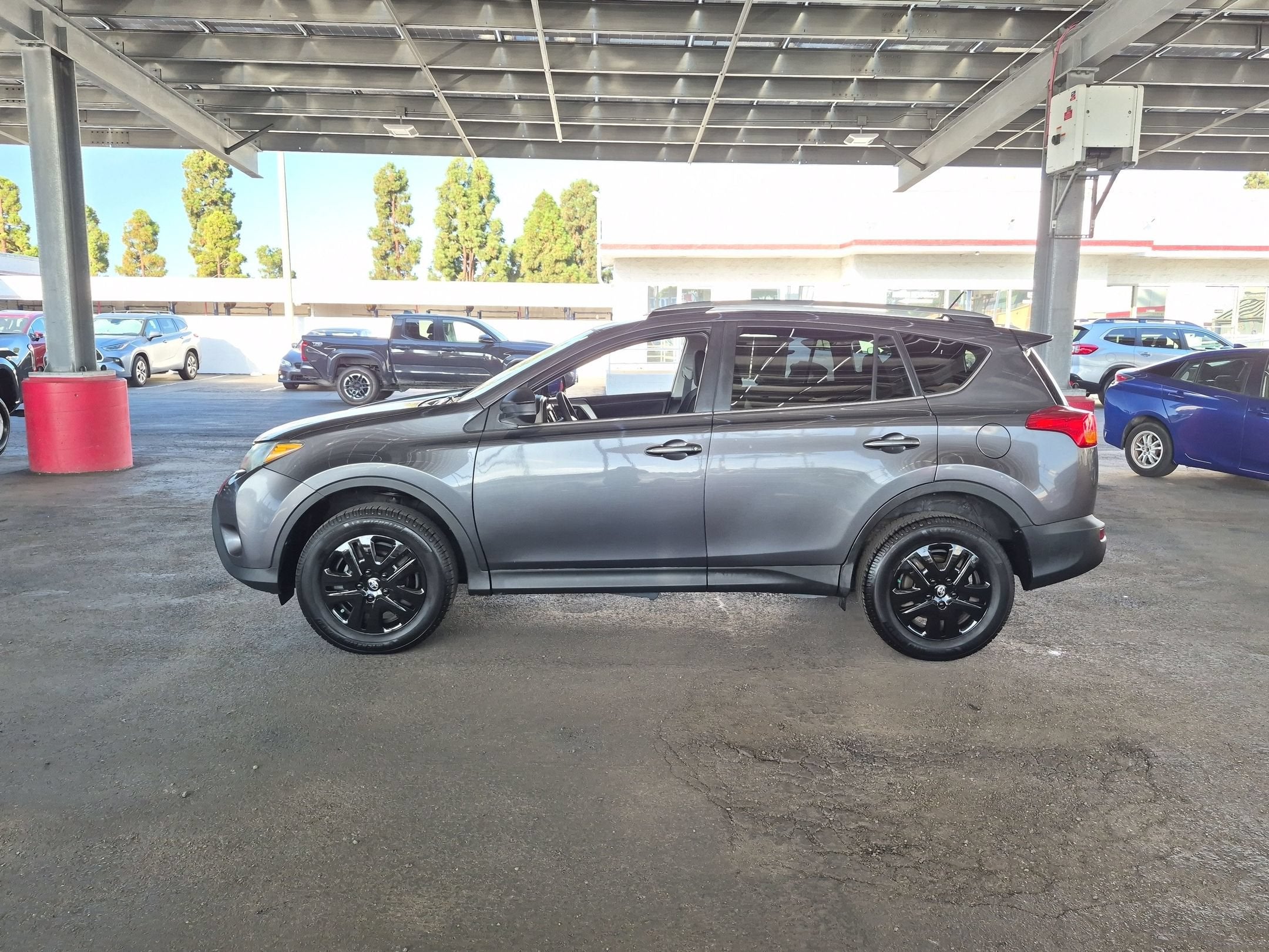 2014 Toyota RAV4 LE