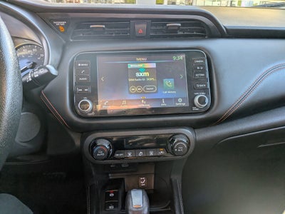 2021 Nissan Kicks SR