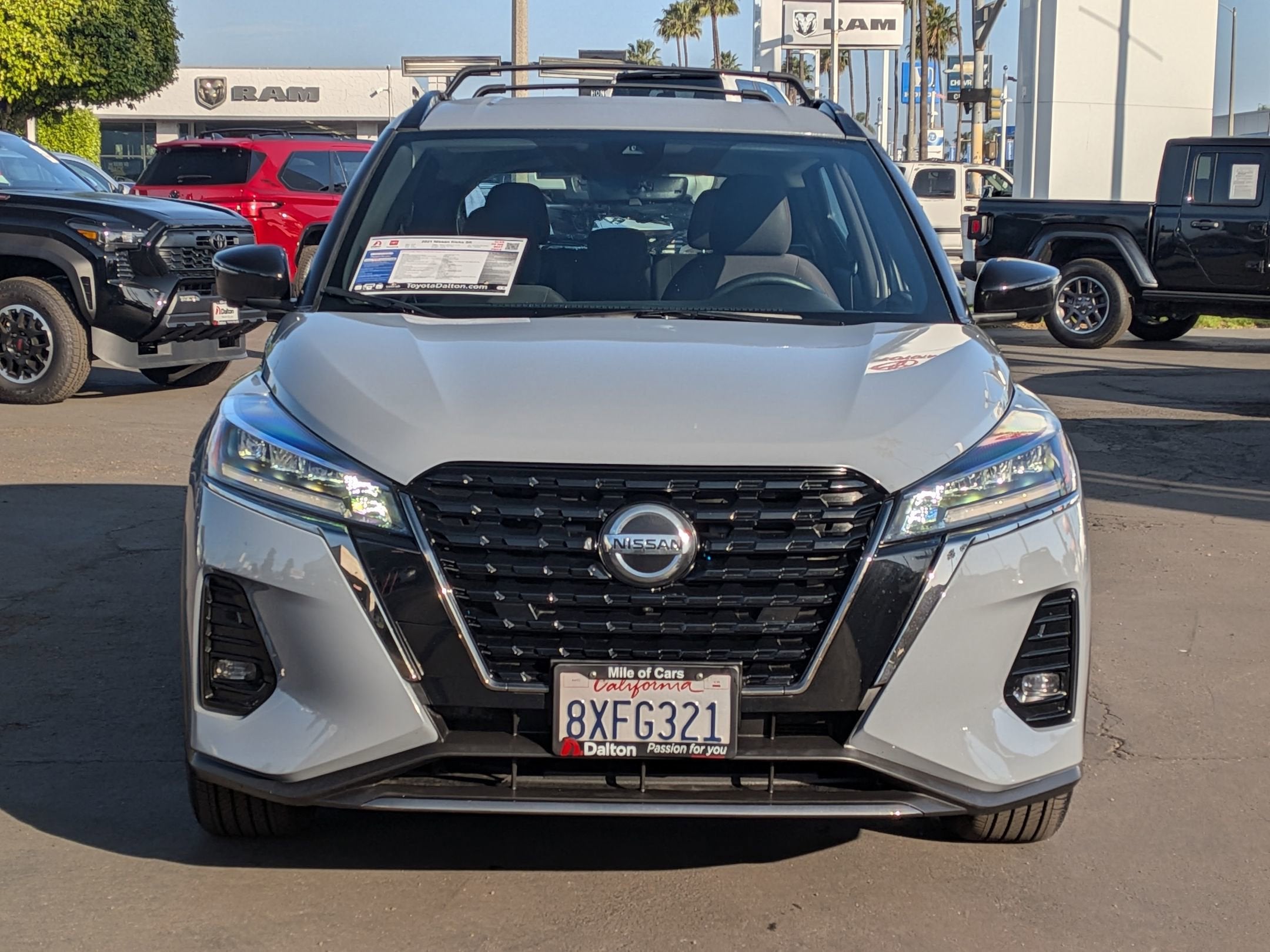 2021 Nissan Kicks SR