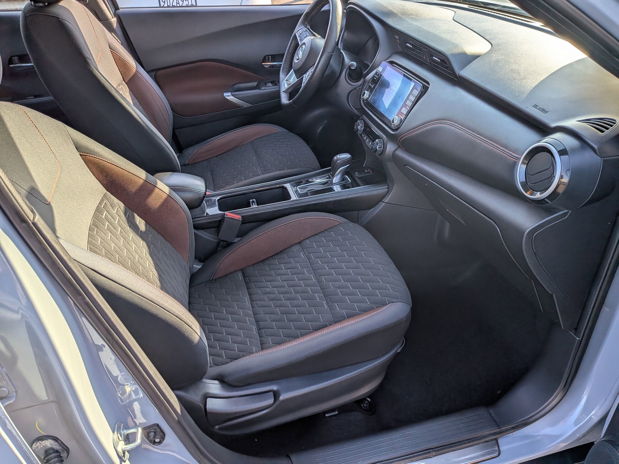 2021 Nissan Kicks SR