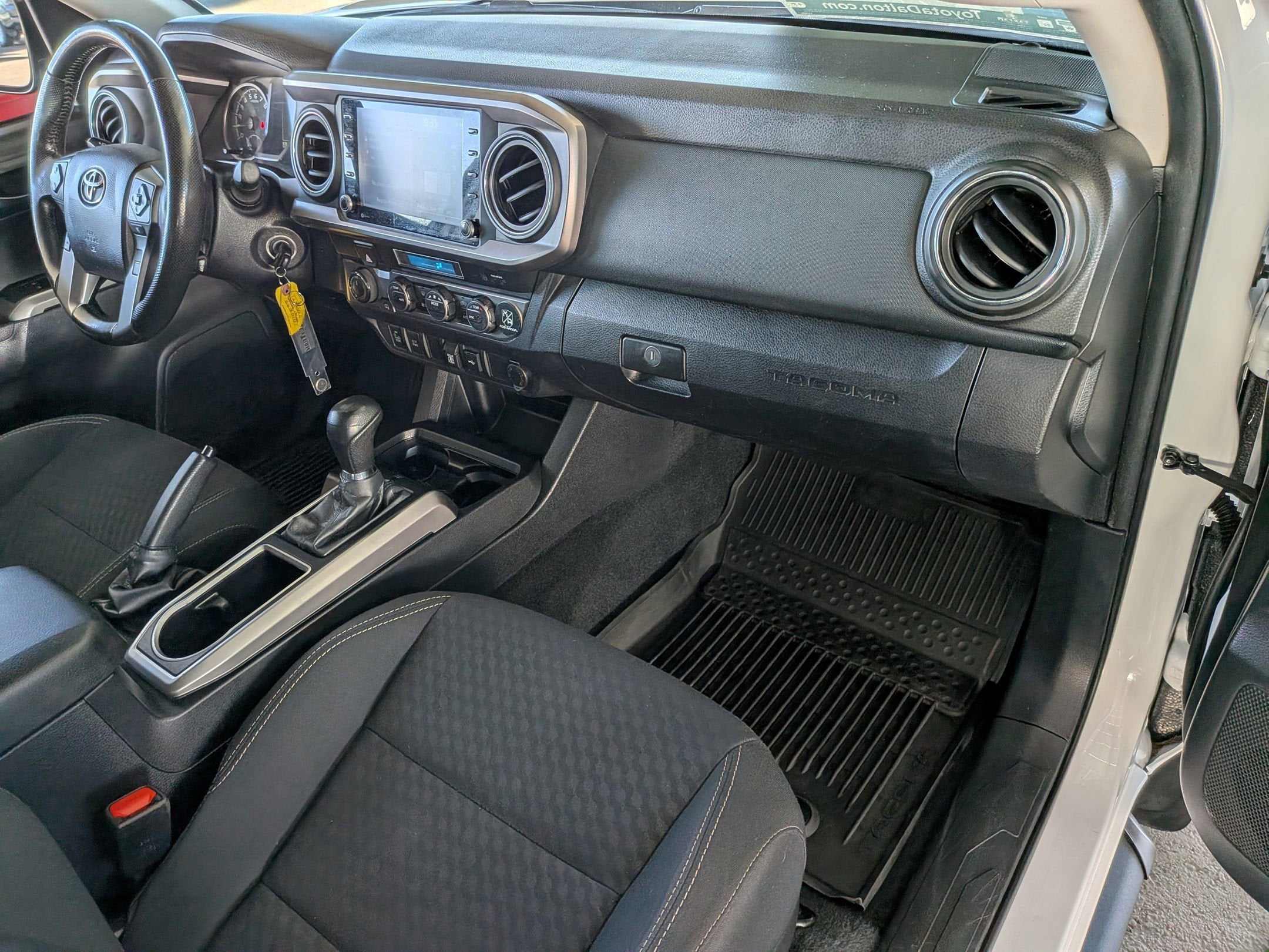 2022 Toyota TACOMA SR5 SR5