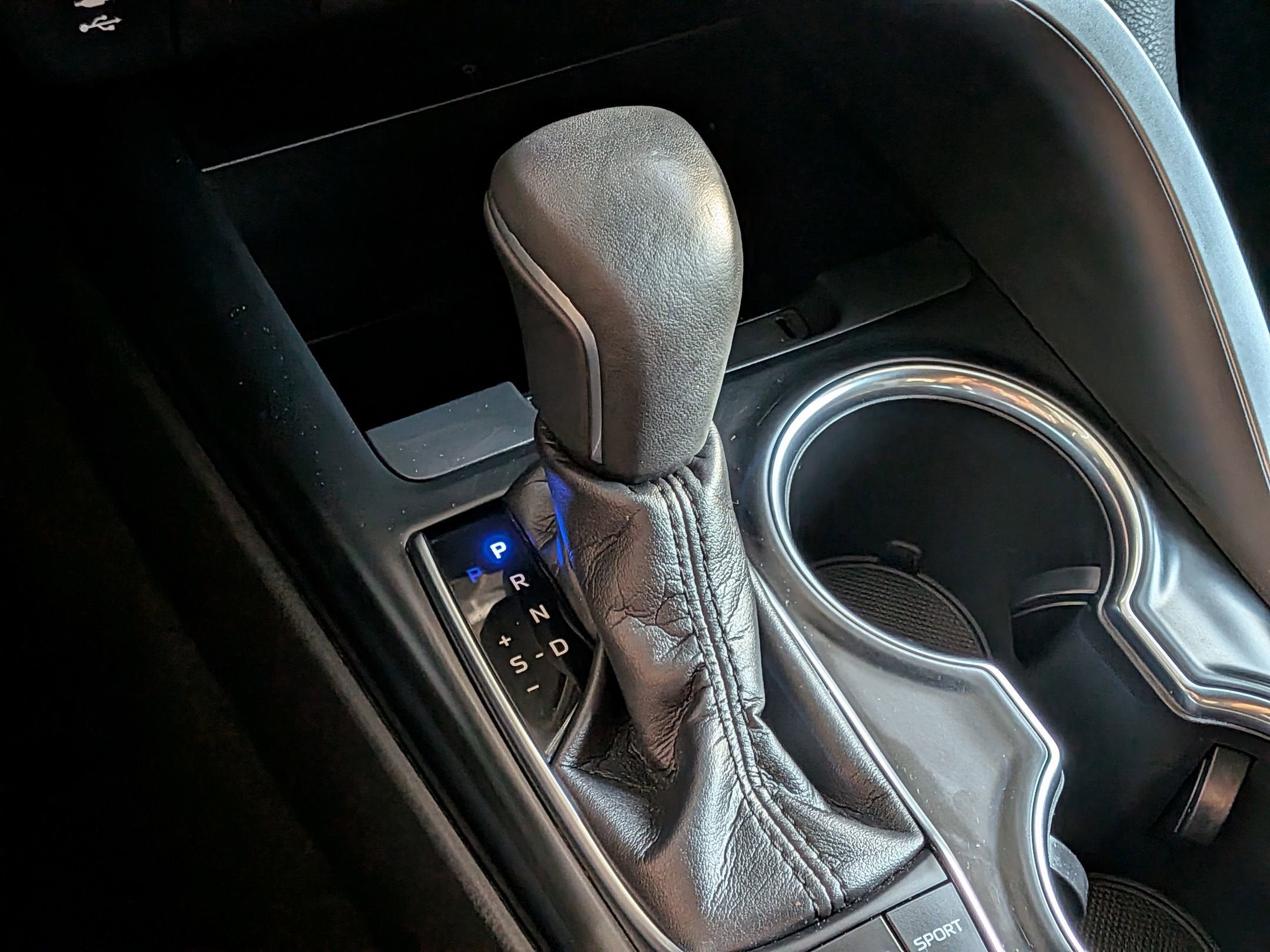 2019 Toyota CAMRY XSE V6