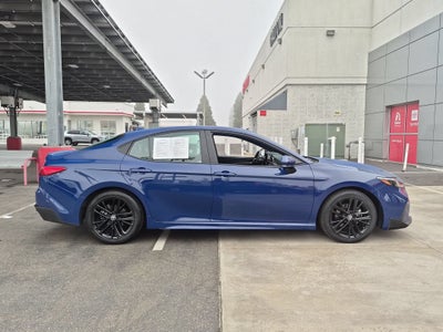 2025 Toyota Camry SE
