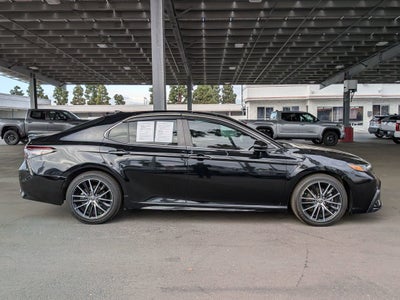 2021 Toyota CAMRY SE