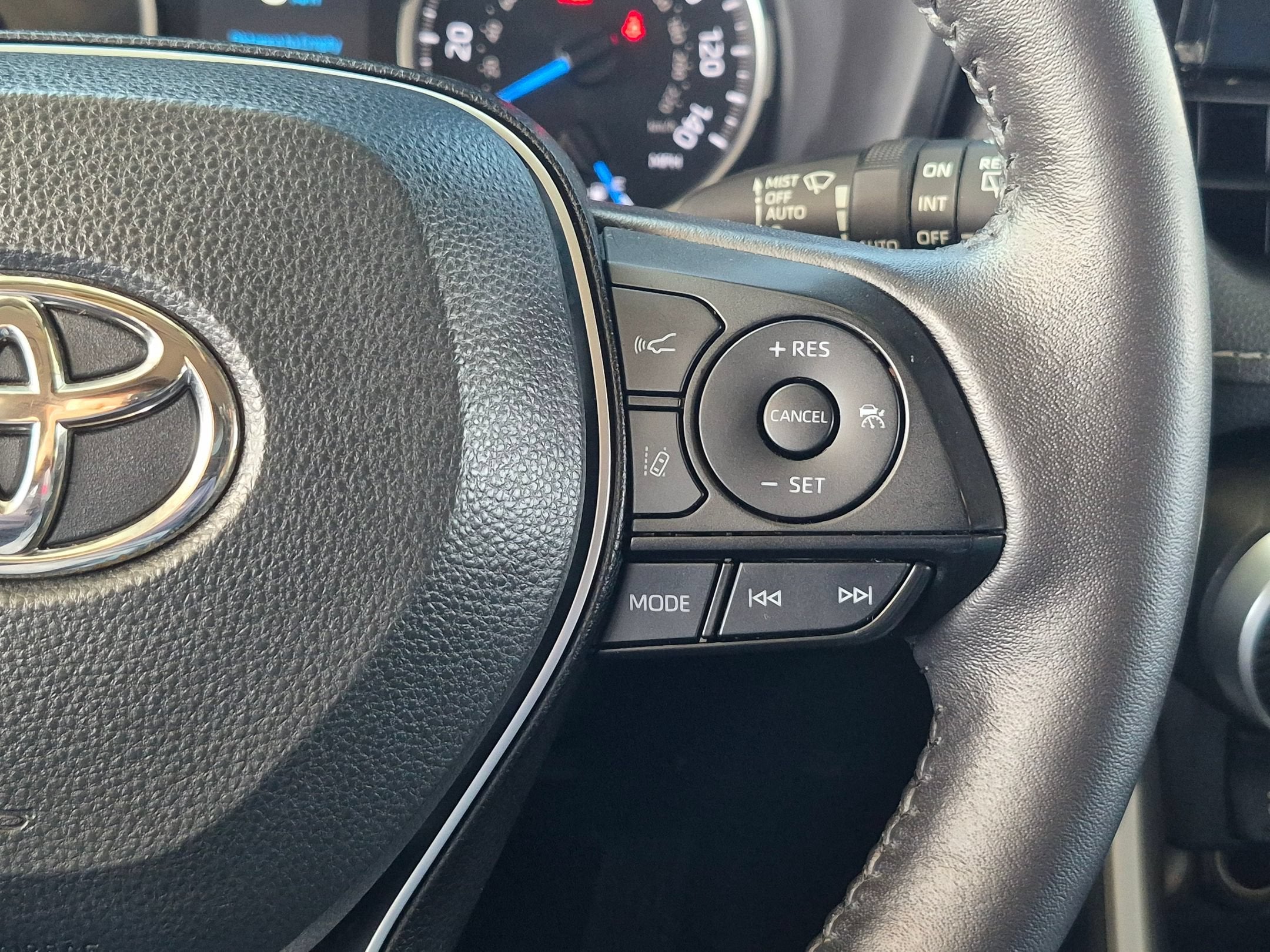2022 Toyota RAV4 Hybrid Hybrid XLE Premium