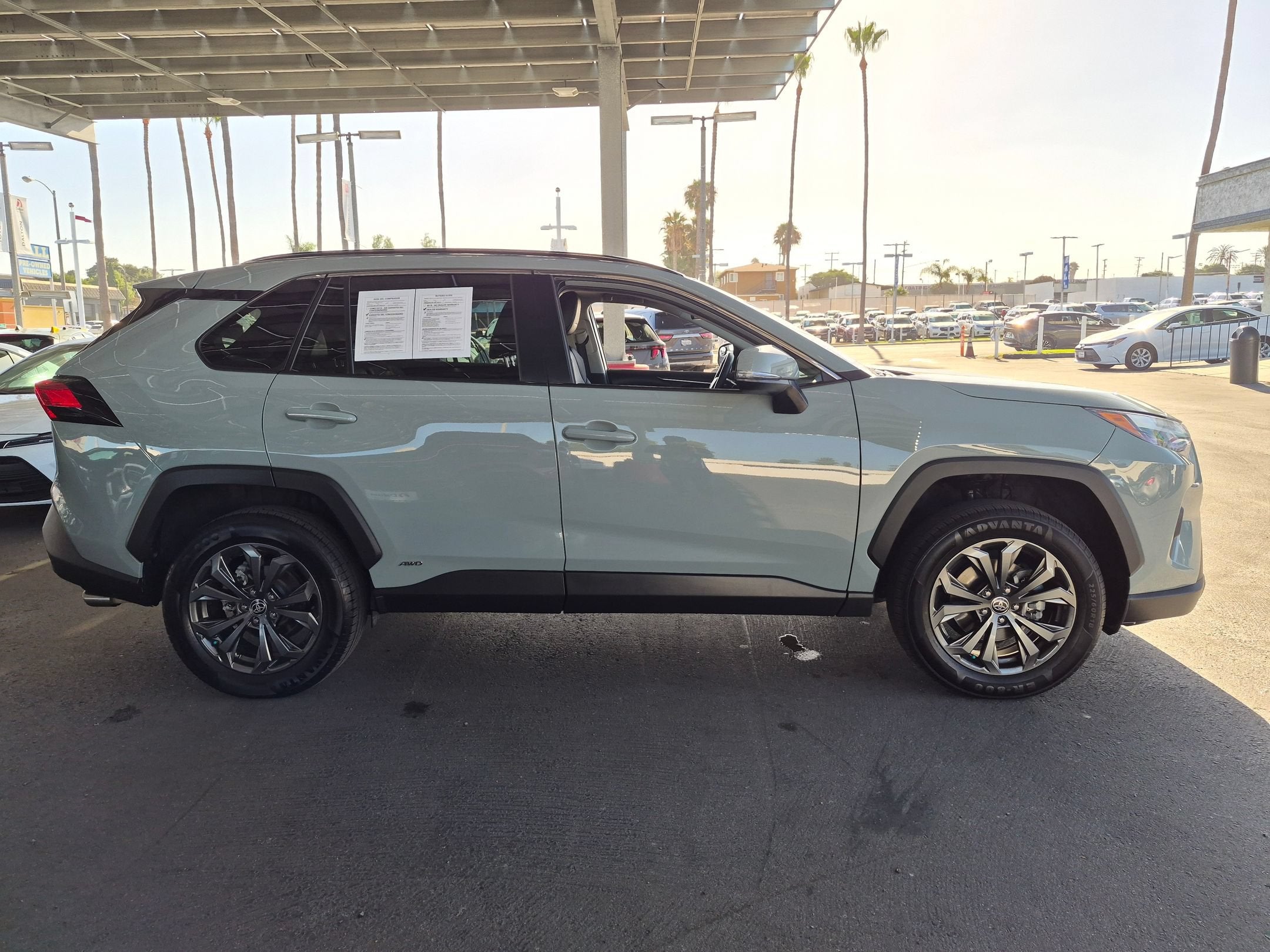2022 Toyota RAV4 Hybrid Hybrid XLE Premium