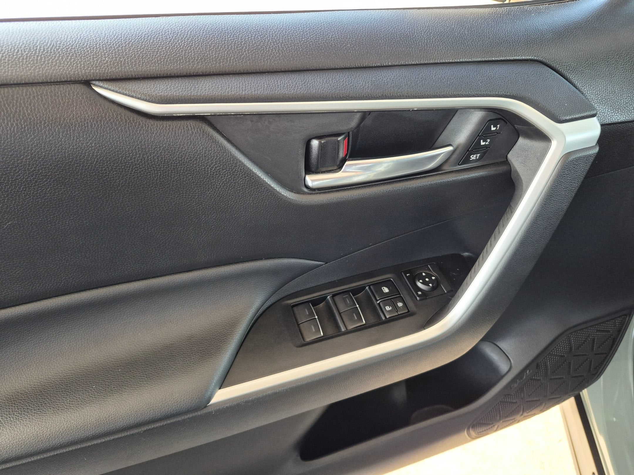 2022 Toyota RAV4 Hybrid Hybrid XLE Premium