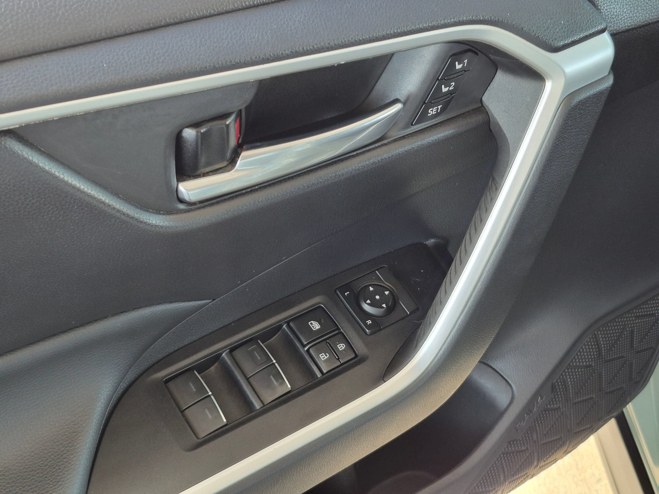 2022 Toyota RAV4 Hybrid Hybrid XLE Premium
