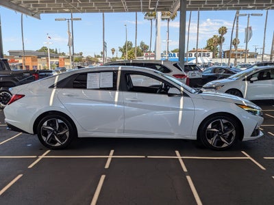 2022 Hyundai Elantra Limited
