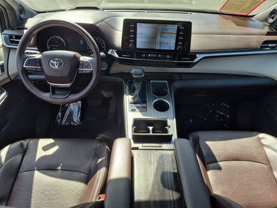 2023 Toyota Sienna Platinum