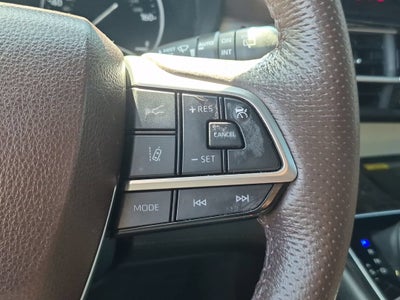 2023 Toyota Sienna Platinum
