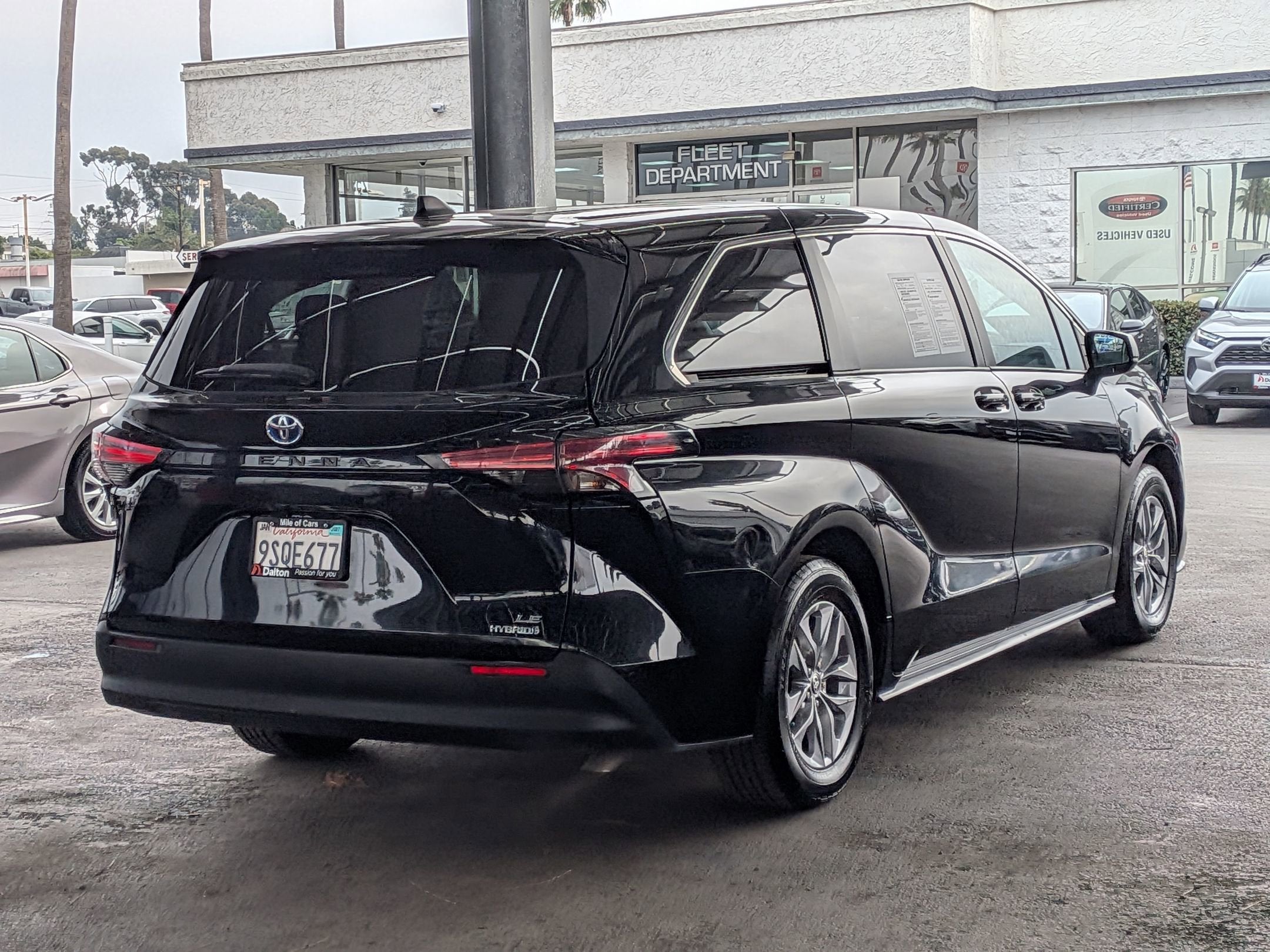 2022 Toyota SIENNA LE LE