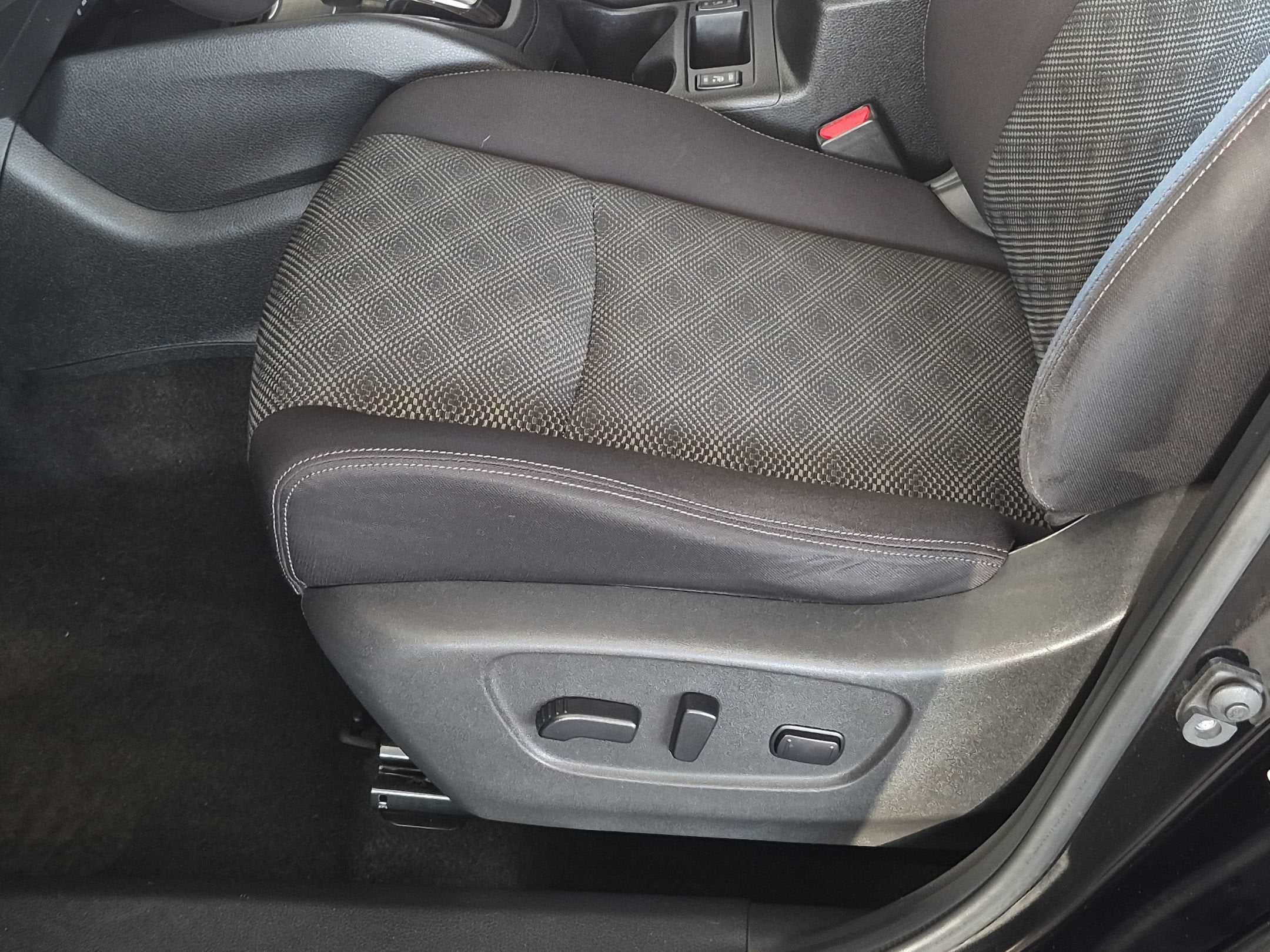 2018 Nissan Rogue Sport SV