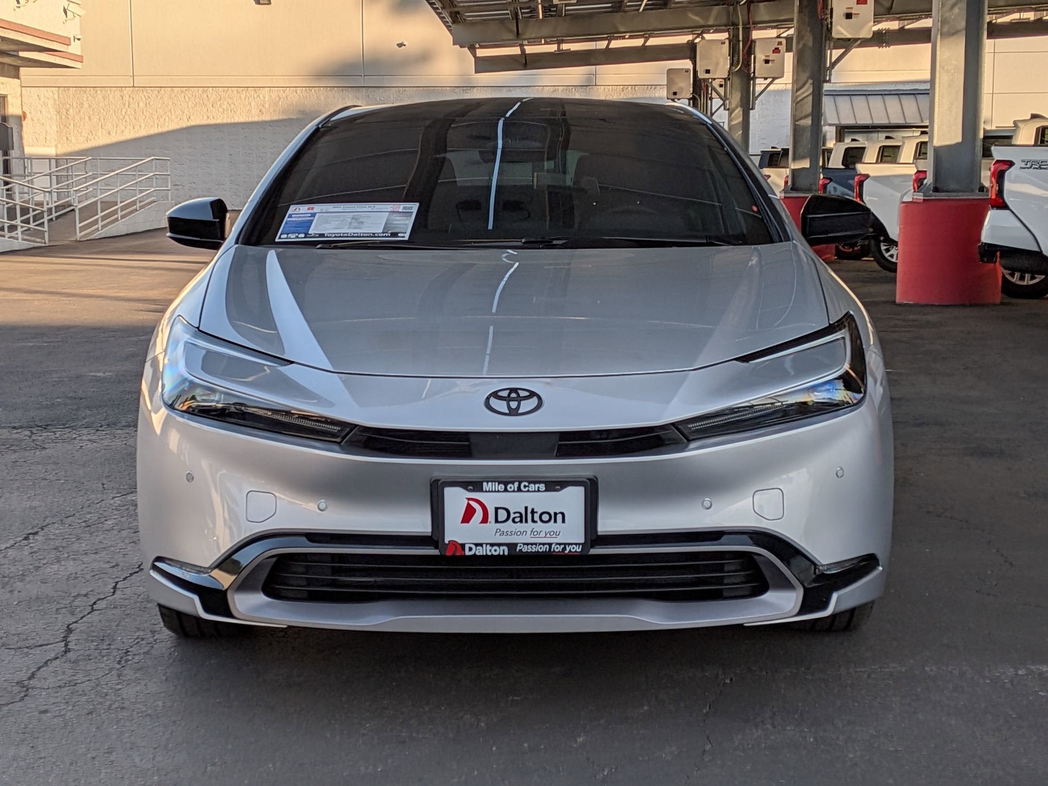 2024 Toyota PRIUS XLE