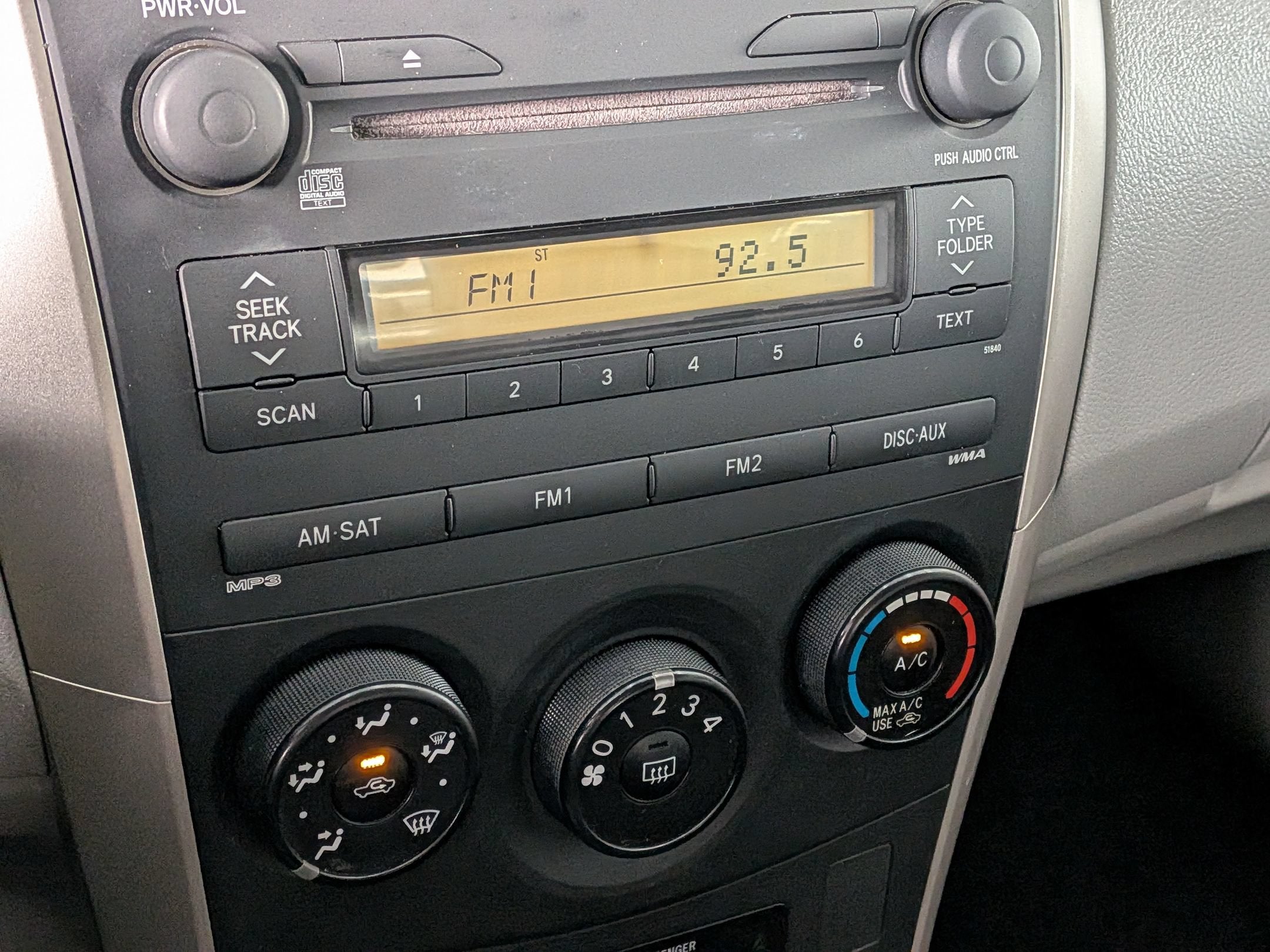 2009 Toyota COROLLA LE