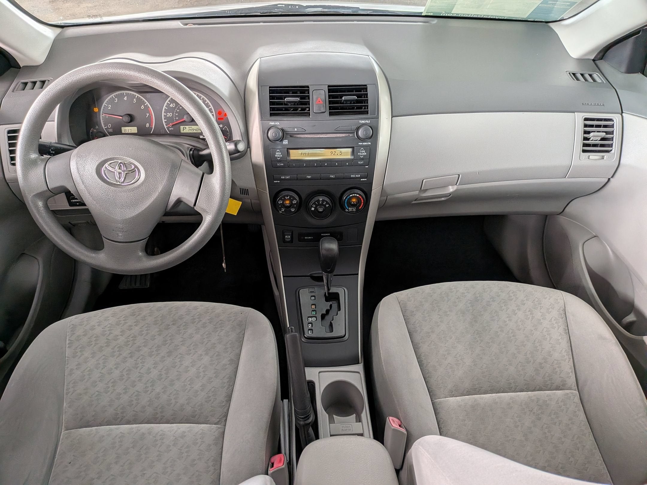 2009 Toyota COROLLA LE