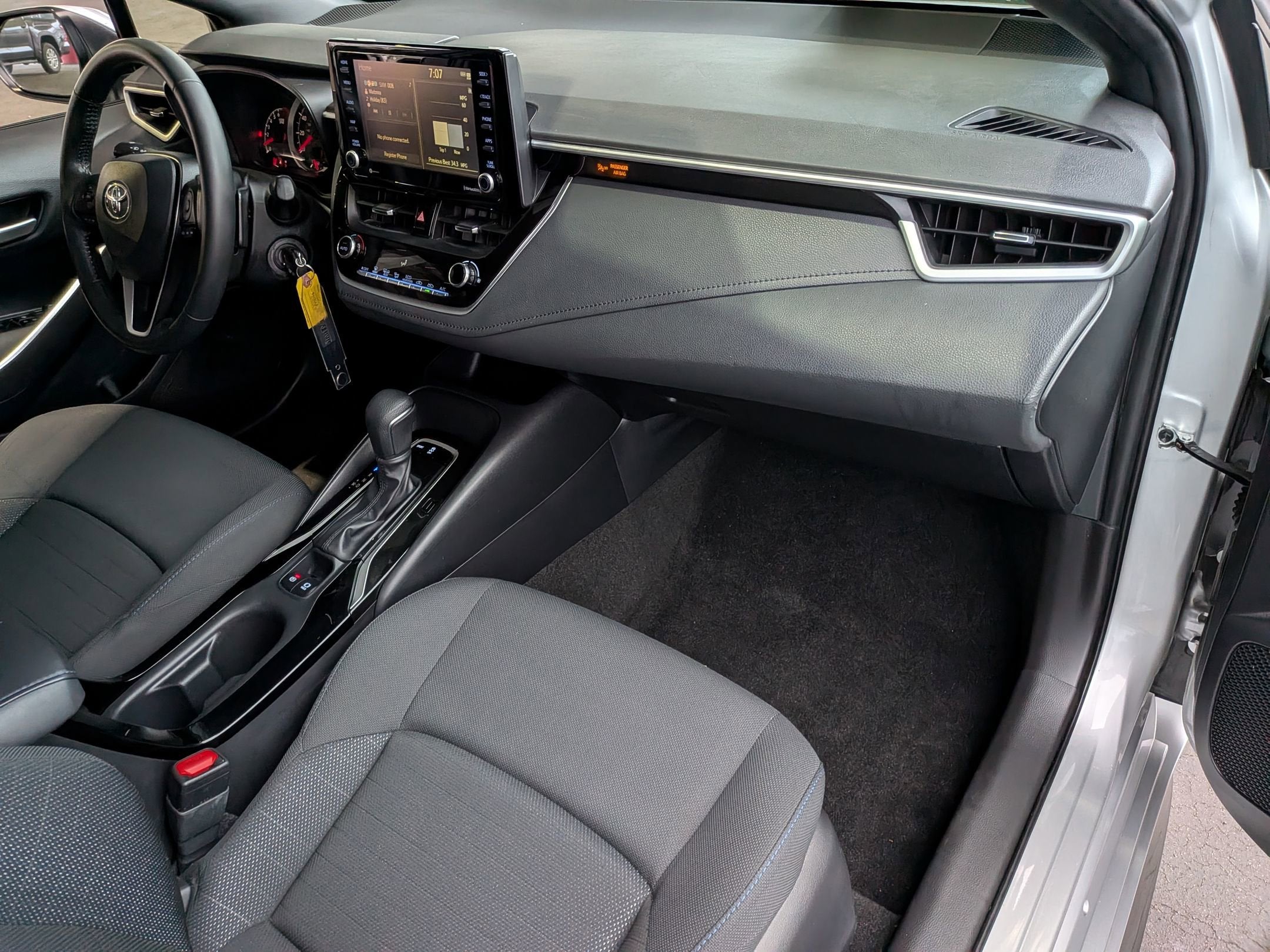 2022 Toyota COROLLA SE