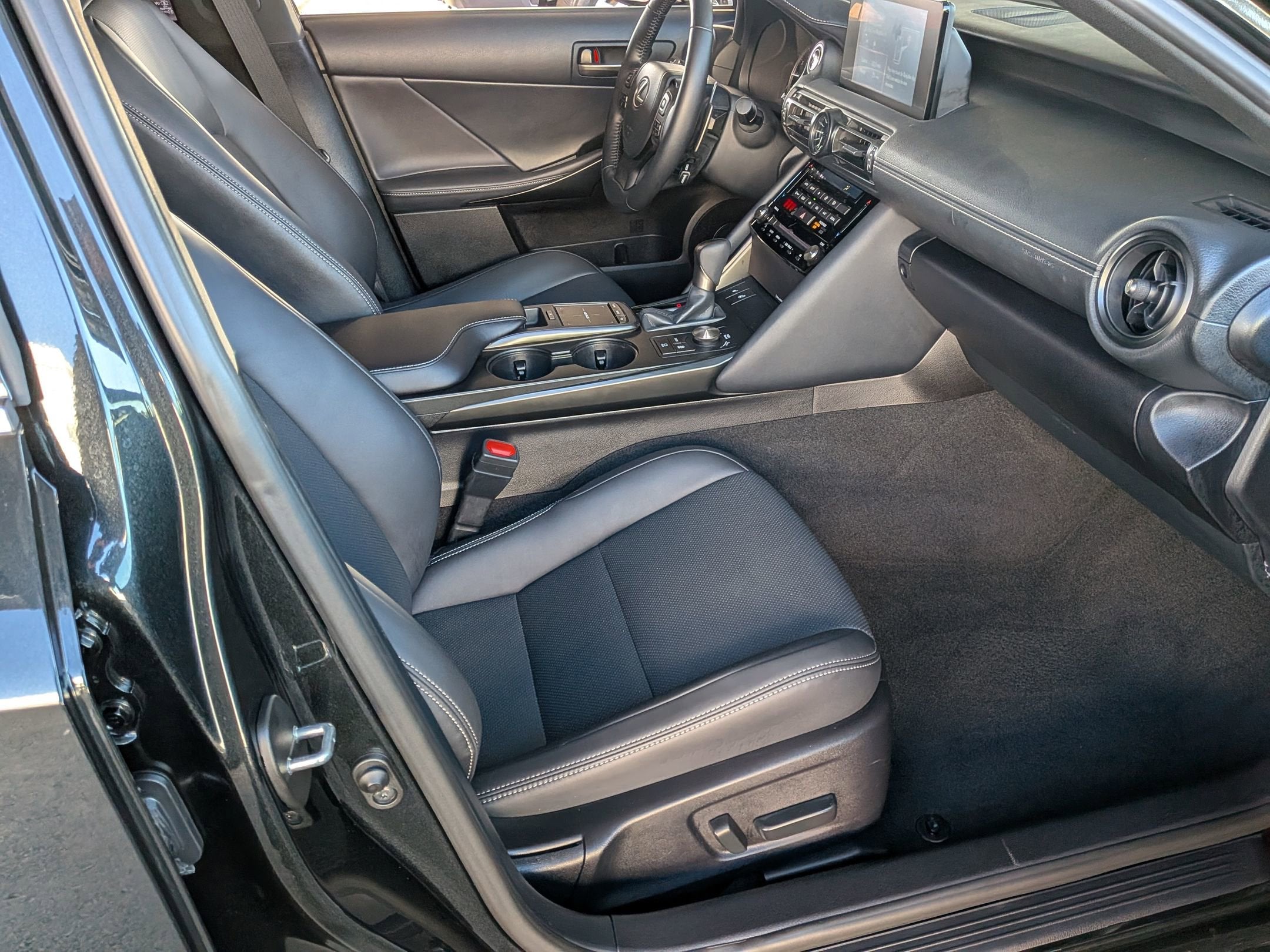2025 Lexus IS 300 IS 300 F SPORT DE