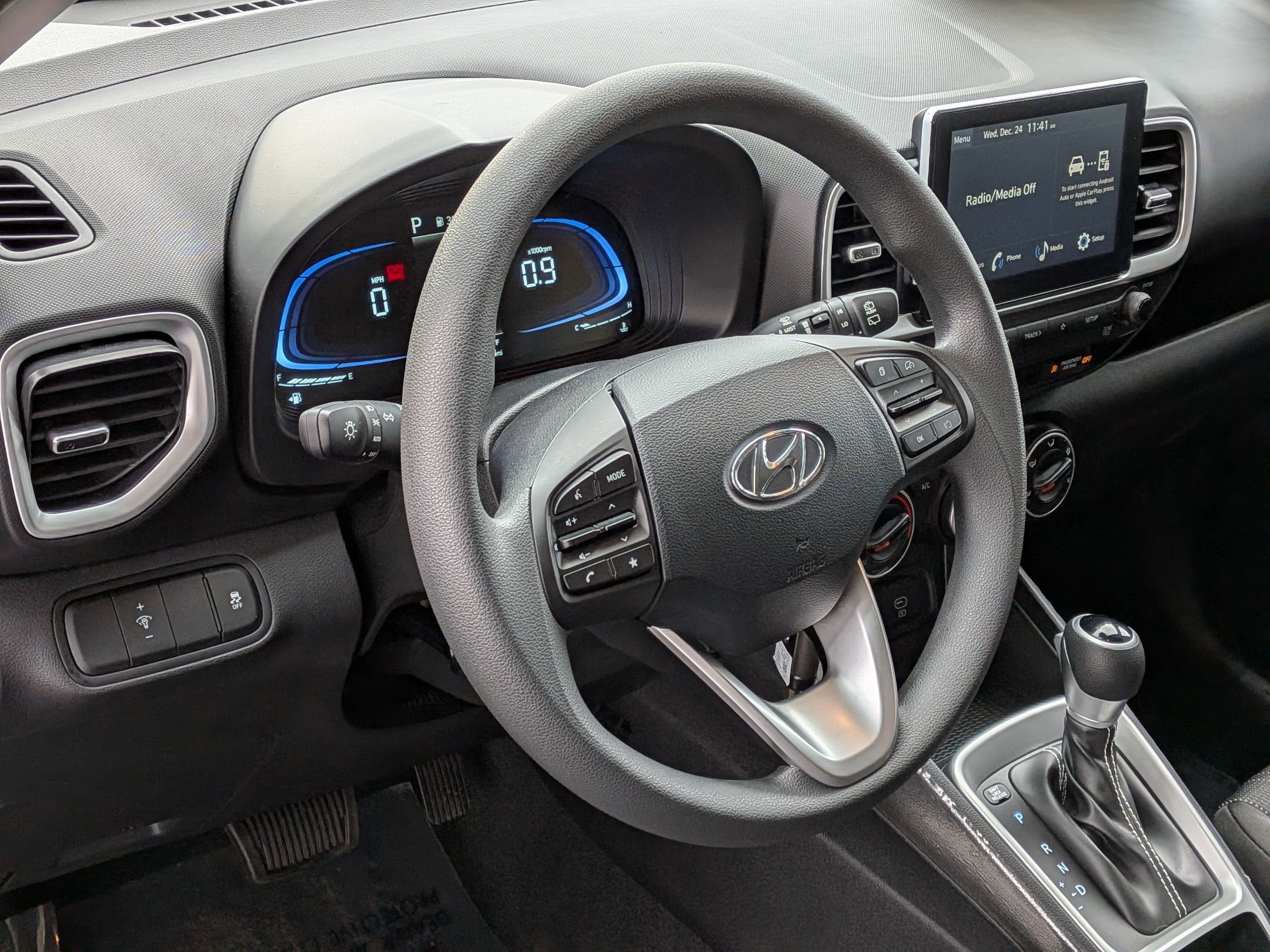 2025 Hyundai Venue SE