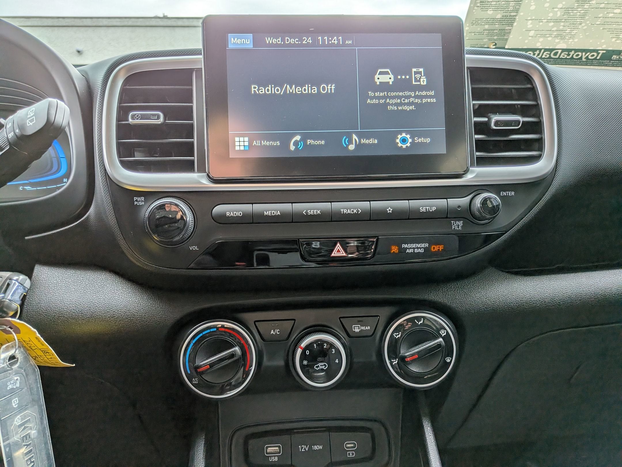 2025 Hyundai Venue SE