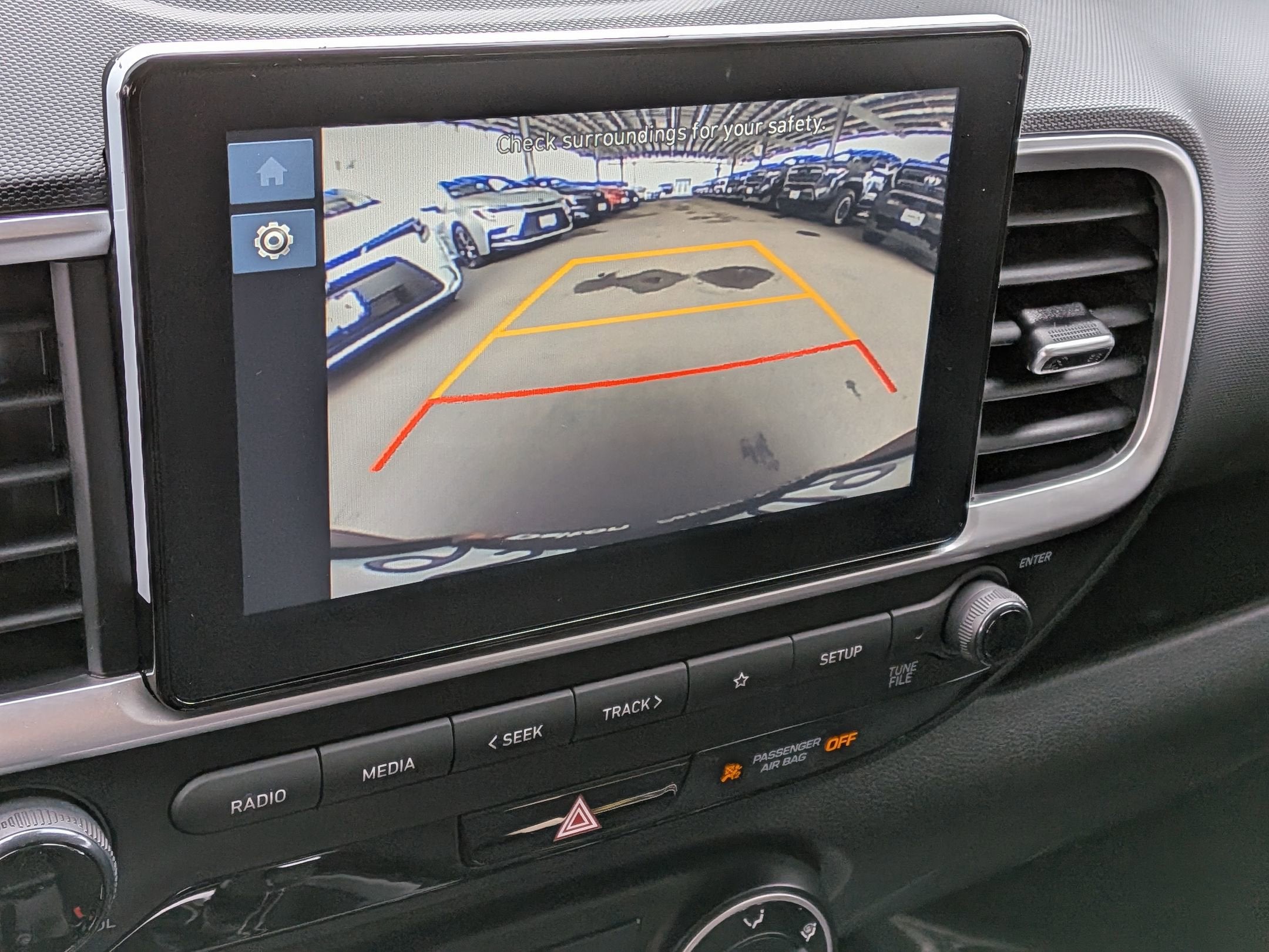 2025 Hyundai Venue SE