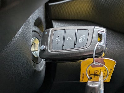 2025 Hyundai Venue SE