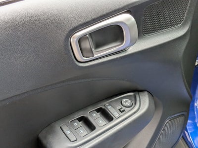 2025 Hyundai Venue SE