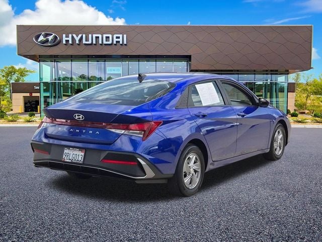 2025 Hyundai Elantra SE