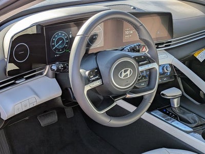 2025 Hyundai Elantra Hybrid Limited