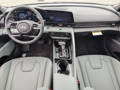 2025 Hyundai Elantra Hybrid Limited