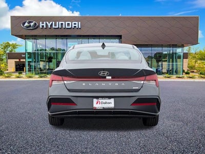 2025 Hyundai Elantra Hybrid Limited