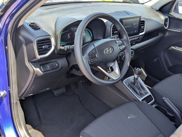 2025 Hyundai Venue SE