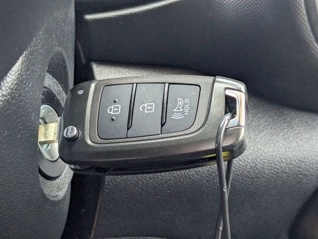 2025 Hyundai Venue SE