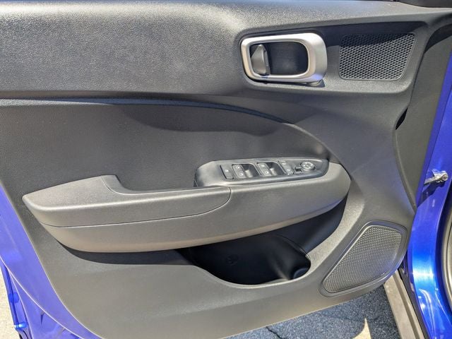 2025 Hyundai Venue SE