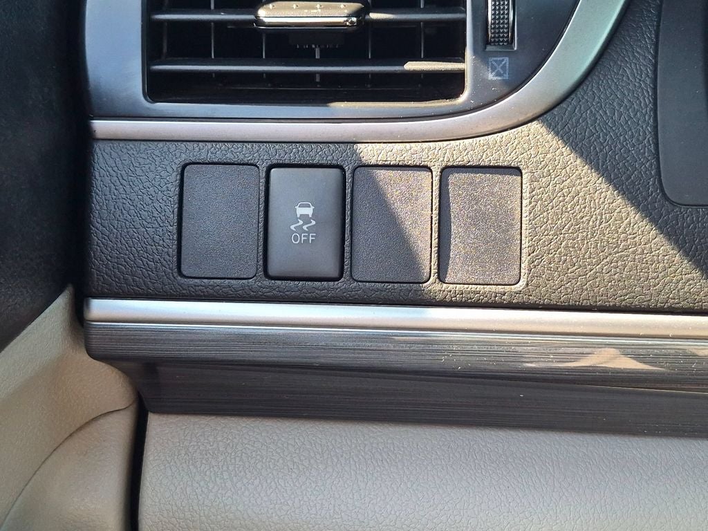 2012 Toyota Camry Hybrid XLE