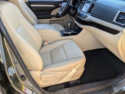 2016 Toyota Highlander XLE V6