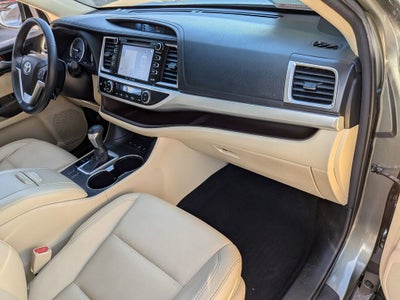 2016 Toyota Highlander XLE V6