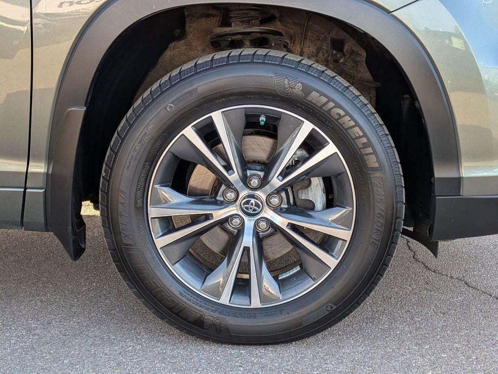2016 Toyota Highlander XLE V6