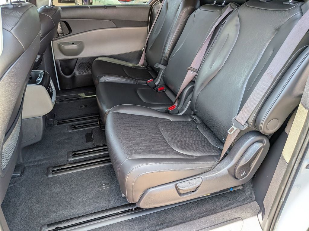2025 Kia Carnival Hybrid EX