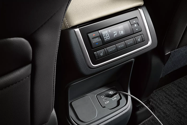 Subaru Ascent interior detail 3