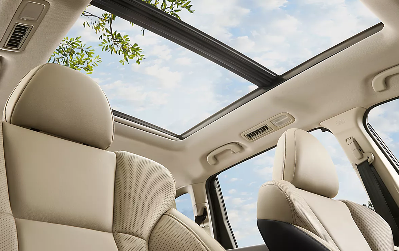 Subaru Ascent panoramic moonroof