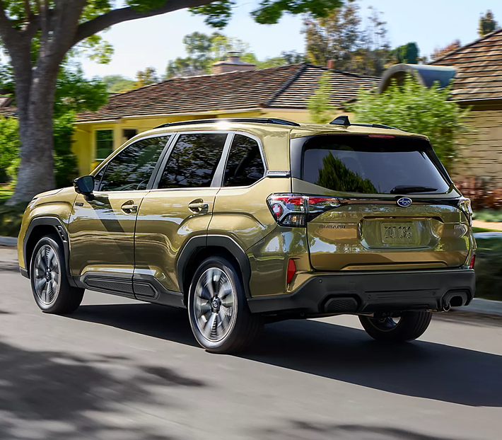 2026 Forester Hybrid gallery image 5